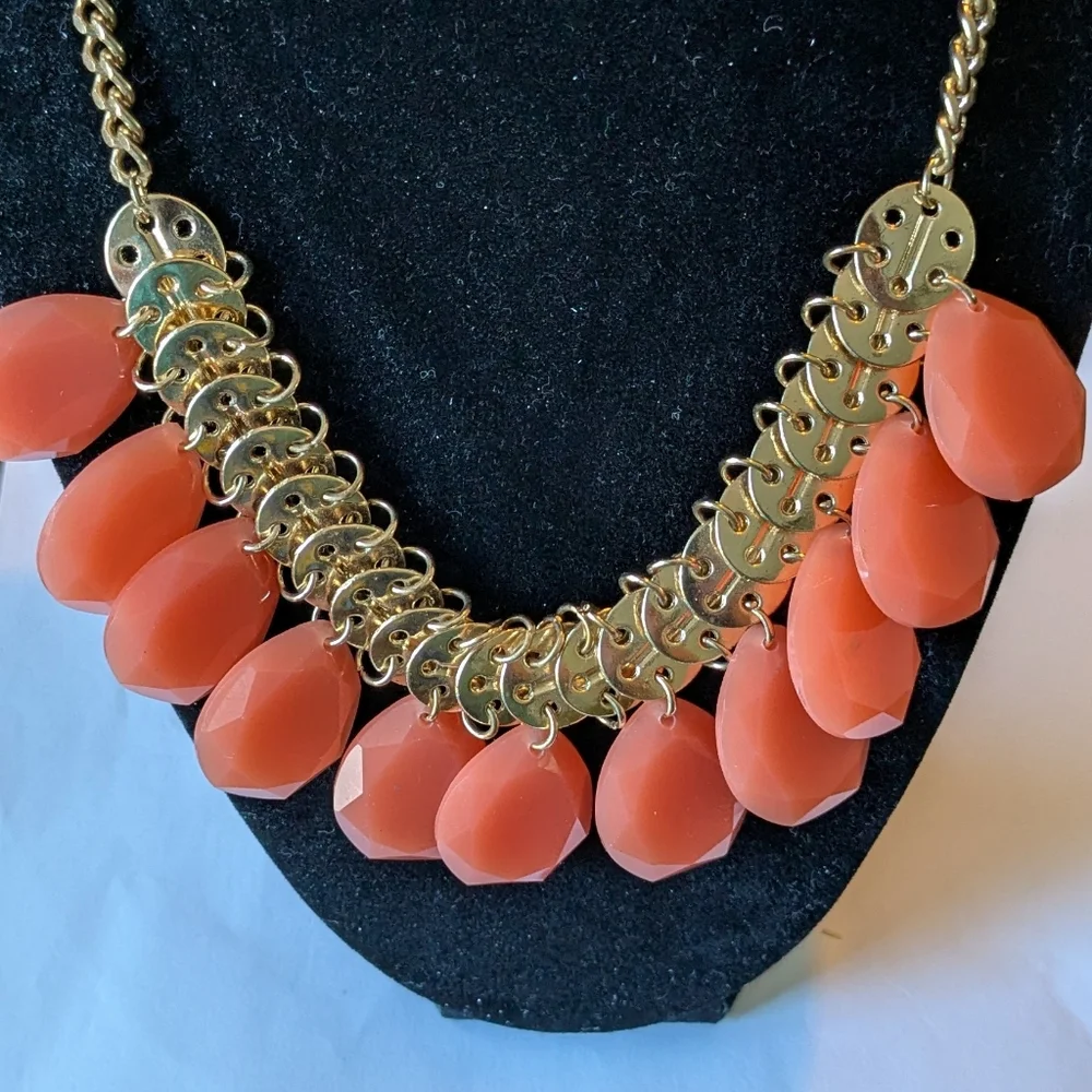Vintage Y2k Elegant Gold and Orange Statement Necklace - Picture 3 of 5